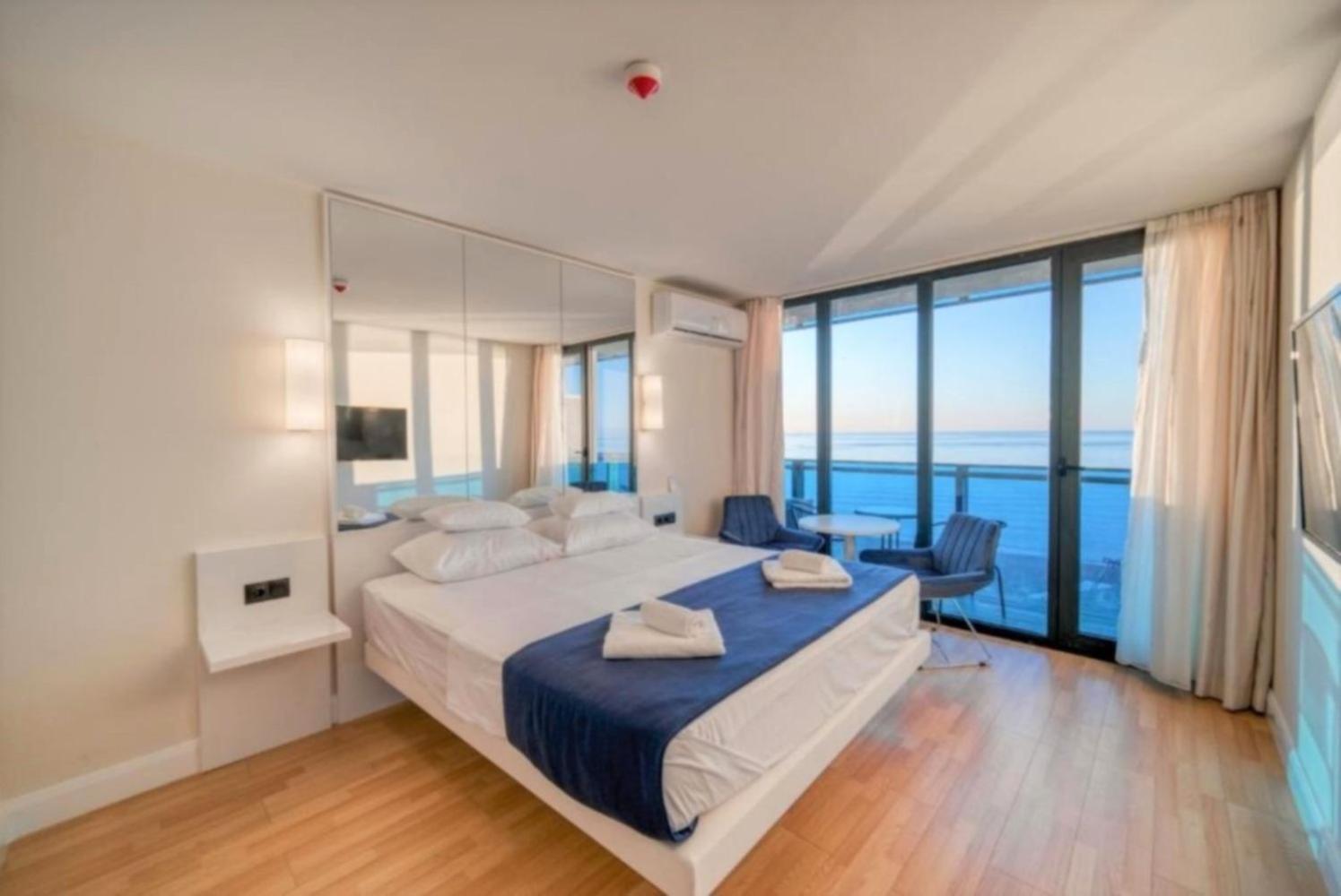 Panorama Black Sea View & Aparthotel Batumi Eksteriør billede
