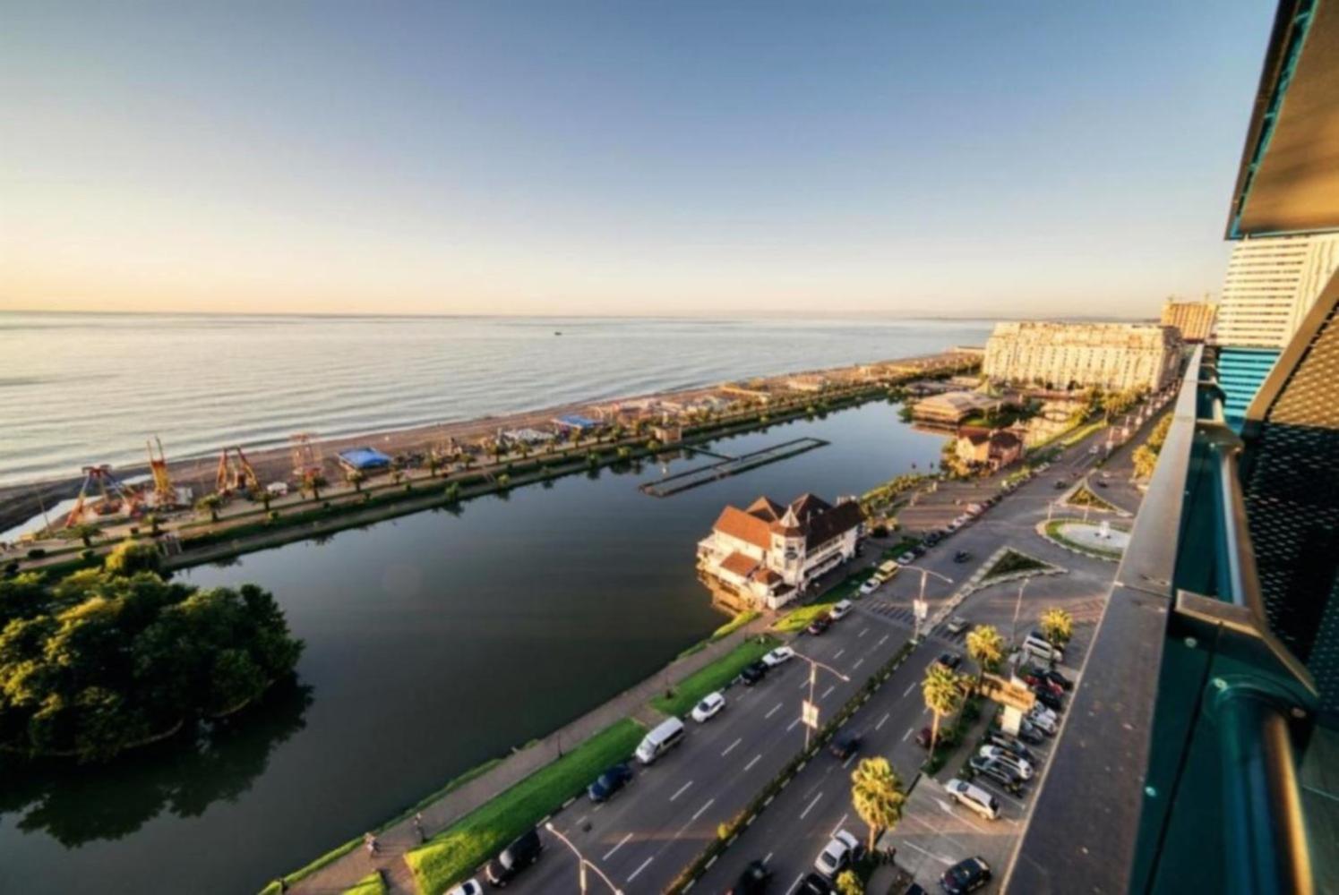 Panorama Black Sea View & Aparthotel Batumi Eksteriør billede